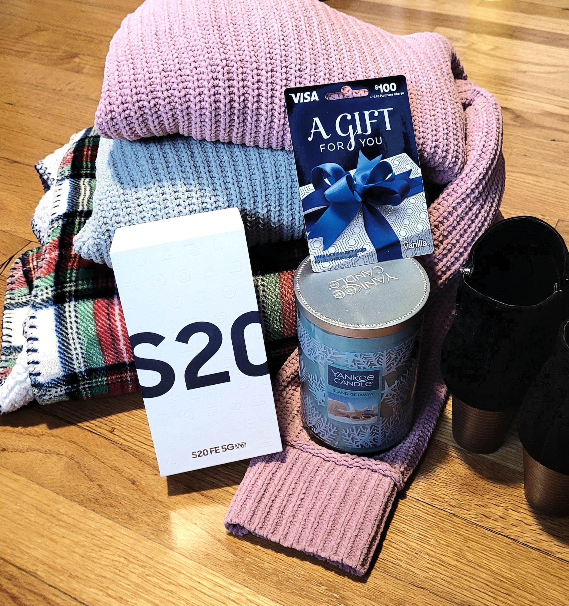 Holiday Gift Recap: Nanuet's Top Gifts