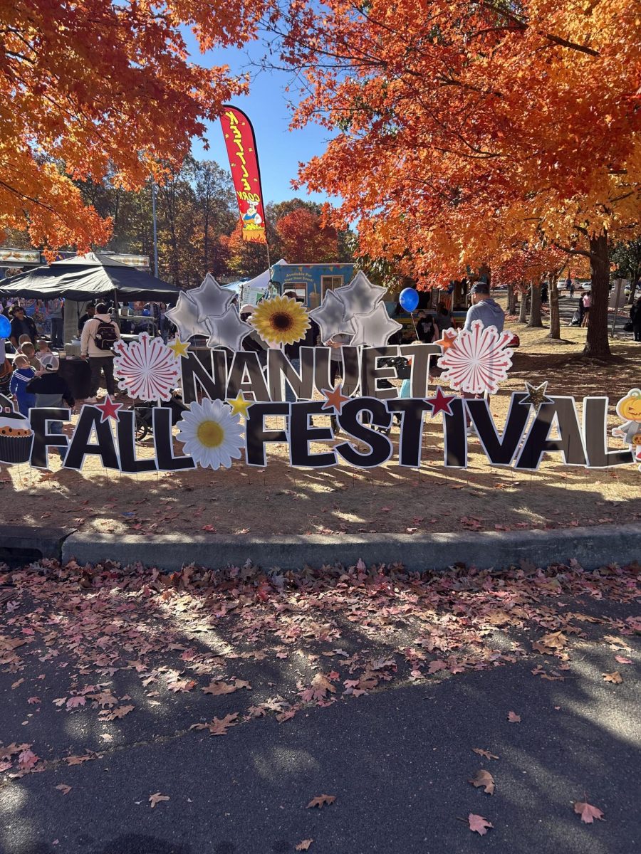 Fall Festival attendees were greeted by a gorgeous welcome sign on Oct. 27. The festival took place on October 27th at Lake Nanuet.
